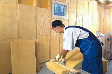 Чем утеплить стены дома изнутри: выбираем материал