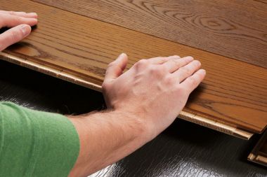 Укладка паркетной доски 